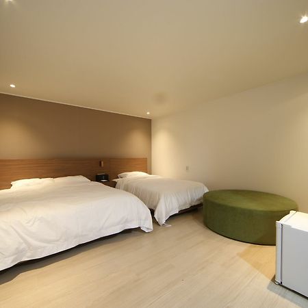 Soho Hotel Пусан Экстерьер фото